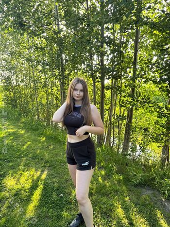 Angelina_Dehlow