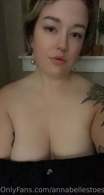 Full leaked Annabellestoes private onlyfans photo