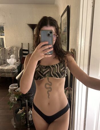 Full leaked Aquariusdays private onlyfans photo