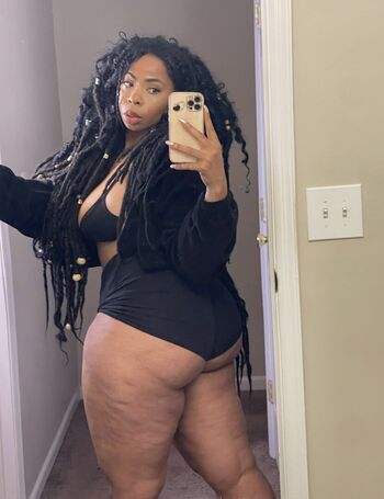 Full leaked Ariaartizte private onlyfans photo
