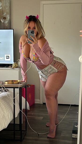 Full leaked Beachbunnyx private onlyfans photo