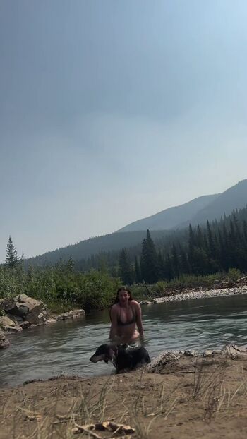 Full leaked Caeli mckay private onlyfans photo