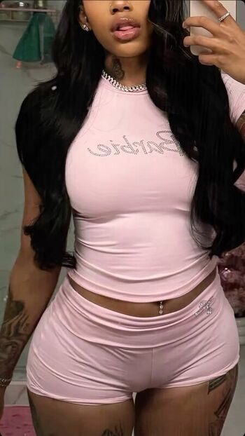 Full leaked Carenavonchae private onlyfans photo