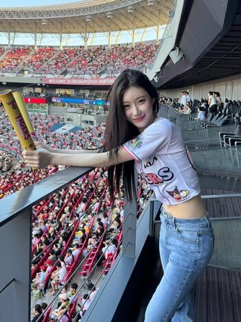 Full leaked Chaeryeong page private onlyfans photo