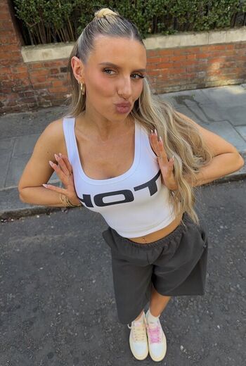 Full leaked Chloe burrows private onlyfans photo