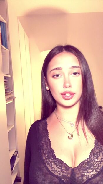 Full leaked Chloe carnevaletti private onlyfans photo