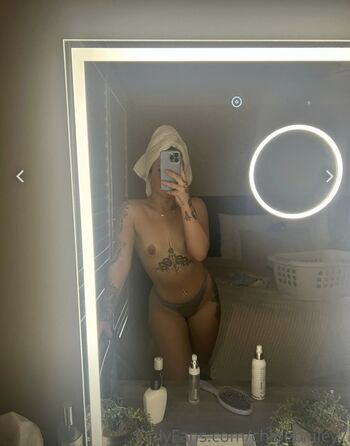 Chloebailey7