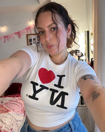 Full leaked Heavemly/ private onlyfans photo