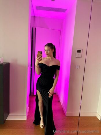 Full leaked Cuddlymils private onlyfans photo