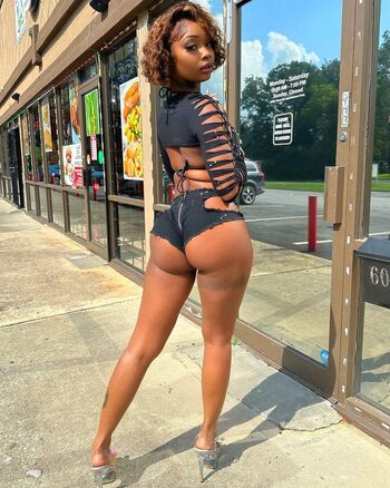 Full leaked Daalischus private onlyfans photo