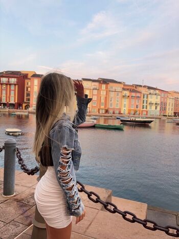 Full leaked Ella livingstonn private onlyfans photo