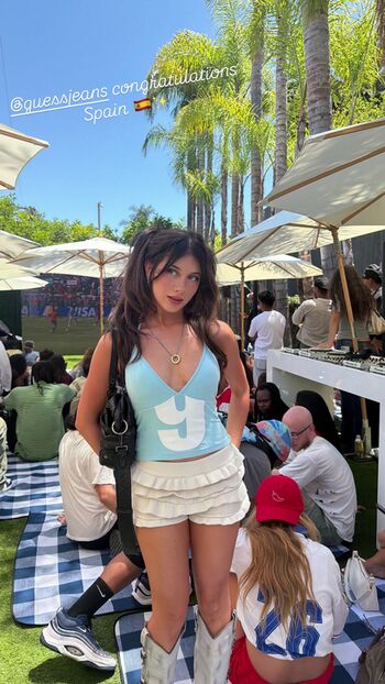 Full leaked Elliana walmsley page private onlyfans photo
