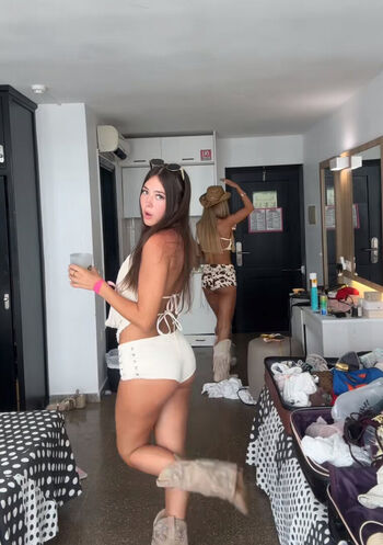Full leaked Ellie rogers private onlyfans photo