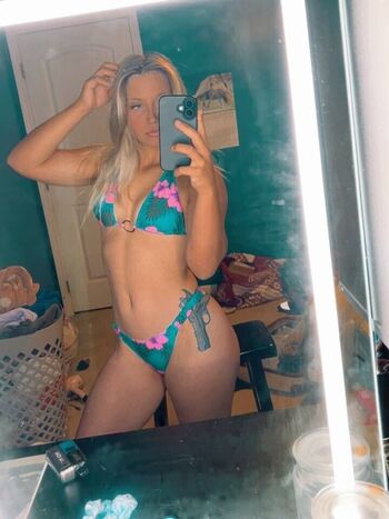 Full leaked Emily  v private onlyfans photo