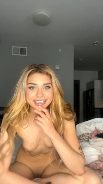 Full leaked Emma private onlyfans photo