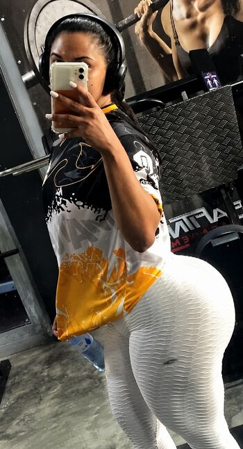 Full leaked Flavia lavinea private onlyfans photo