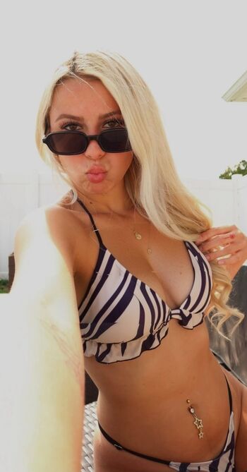 Full leaked Hailey welch private onlyfans photo