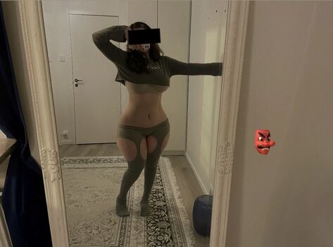 Full leaked Halola private onlyfans photo
