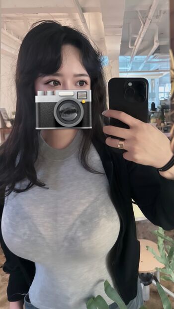 Full leaked Hyo private onlyfans photo