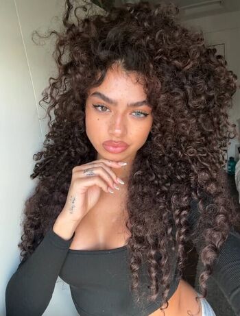 Full leaked Honyxmilk/ private onlyfans photo
