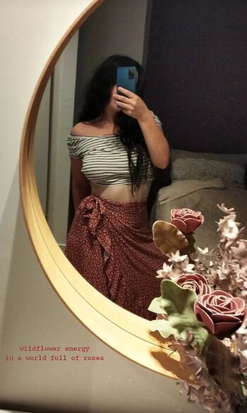 jennylazari