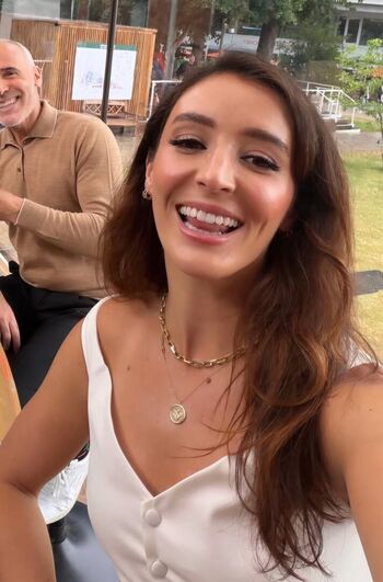 Laura Robson