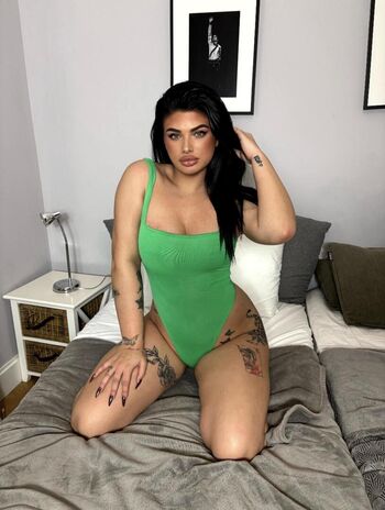 Full leaked Lea garf private onlyfans photo