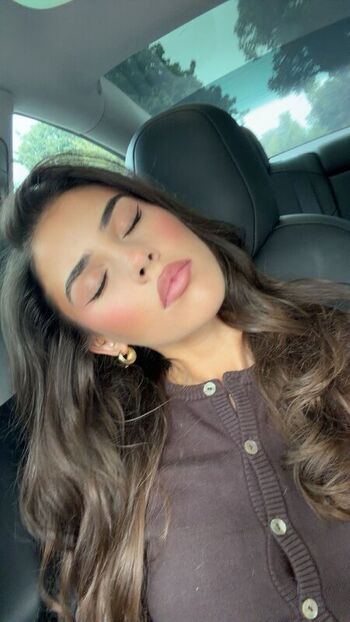 Full leaked Leah halton page private onlyfans photo