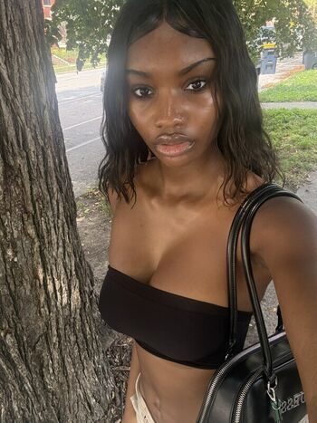 Full leaked Leahhalton private onlyfans photo