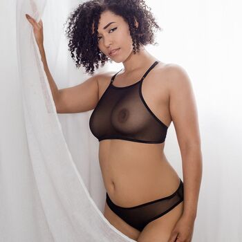 Full leaked Lingerie and bikini model pics private onlyfans photo