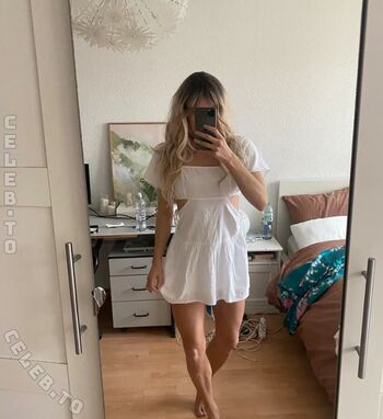 Full leaked Lisalic private onlyfans photo
