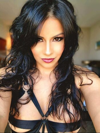 Full leaked Lola brea private onlyfans photo