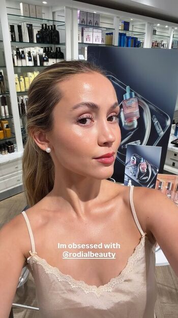 Full leaked Lollyzlexi private onlyfans photo