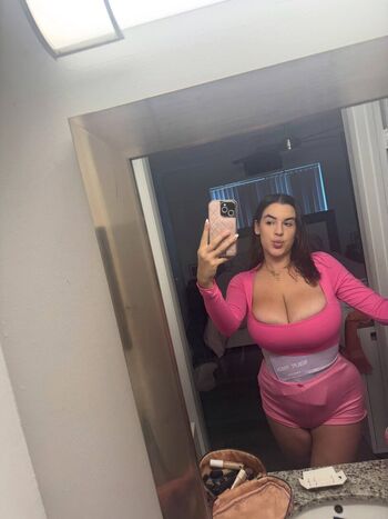 Full leaked Maddie elizabeth private onlyfans photo