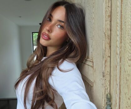 Full leaked Madison beer private onlyfans photo