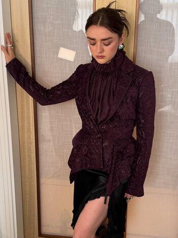 Full leaked Maisie williams private onlyfans photo