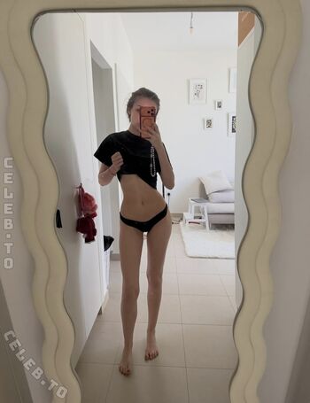 Full leaked Mamikoyoko page private onlyfans photo