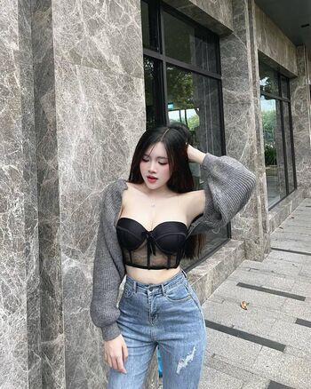Full leaked Mianh private onlyfans photo