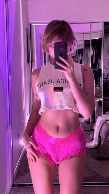 Full leaked Mollyxmoore private onlyfans photo