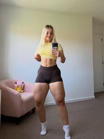Full leaked Mommymewtwo private onlyfans photo
