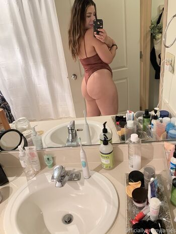Full leaked Officiallyemmyjames private onlyfans photo
