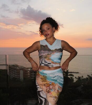 Full leaked Sarah jeffery private onlyfans photo