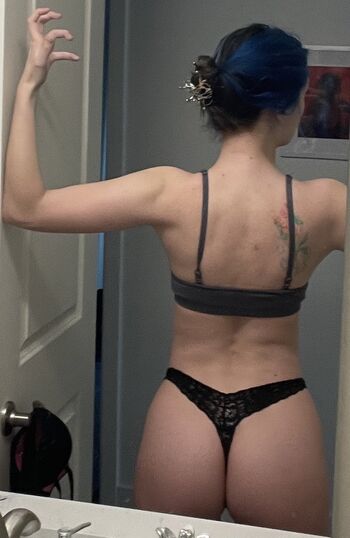 Full leaked Scifikantasy private onlyfans photo