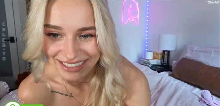 Full leaked Taviathevix  page private onlyfans photo