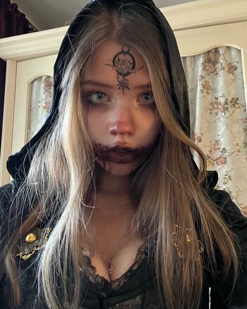 Full leaked Mel liftz / private onlyfans photo
