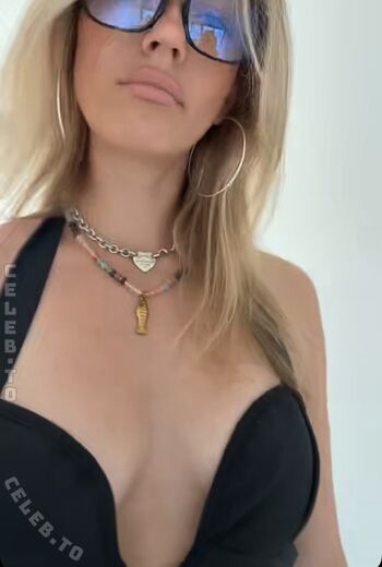 Full leaked Trixsieaus private onlyfans photo