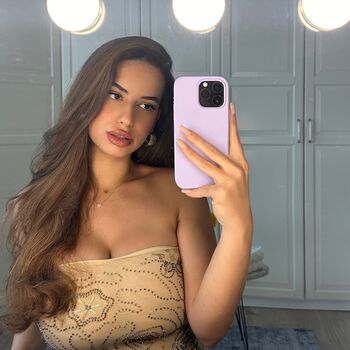 Full leaked Valeria private onlyfans photo