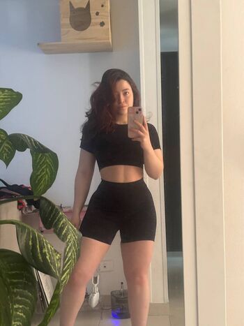 Full leaked Valerie private onlyfans photo