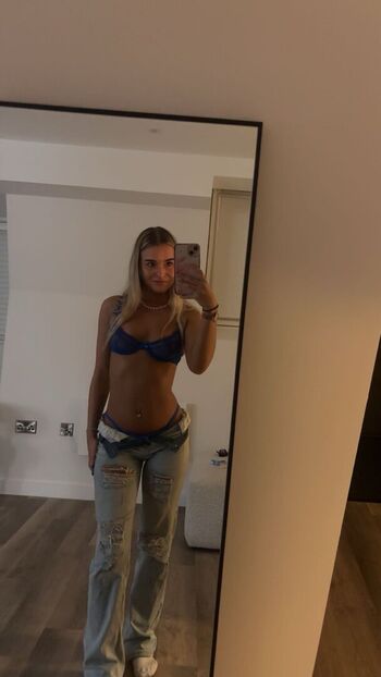 Full leaked Xalexisrosex private onlyfans photo