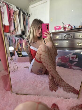 Full leaked Xoxo itsriah private onlyfans photo